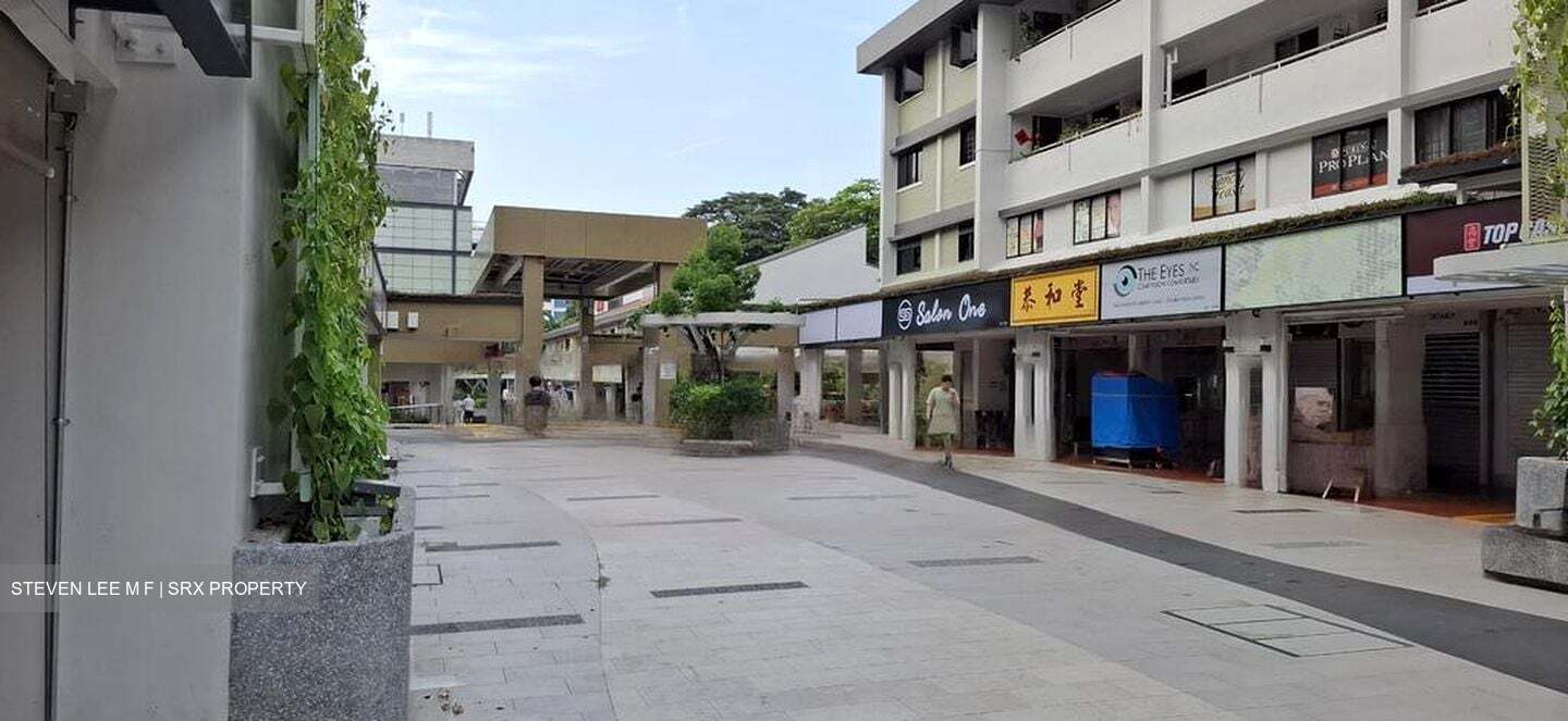 709 ANG MO KIO AVENUE 8 (D20), Shop House #456575661